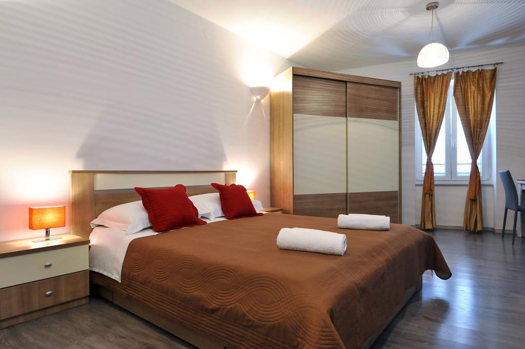 זאדאר Rooms & Apartments 72 מראה חיצוני תמונה